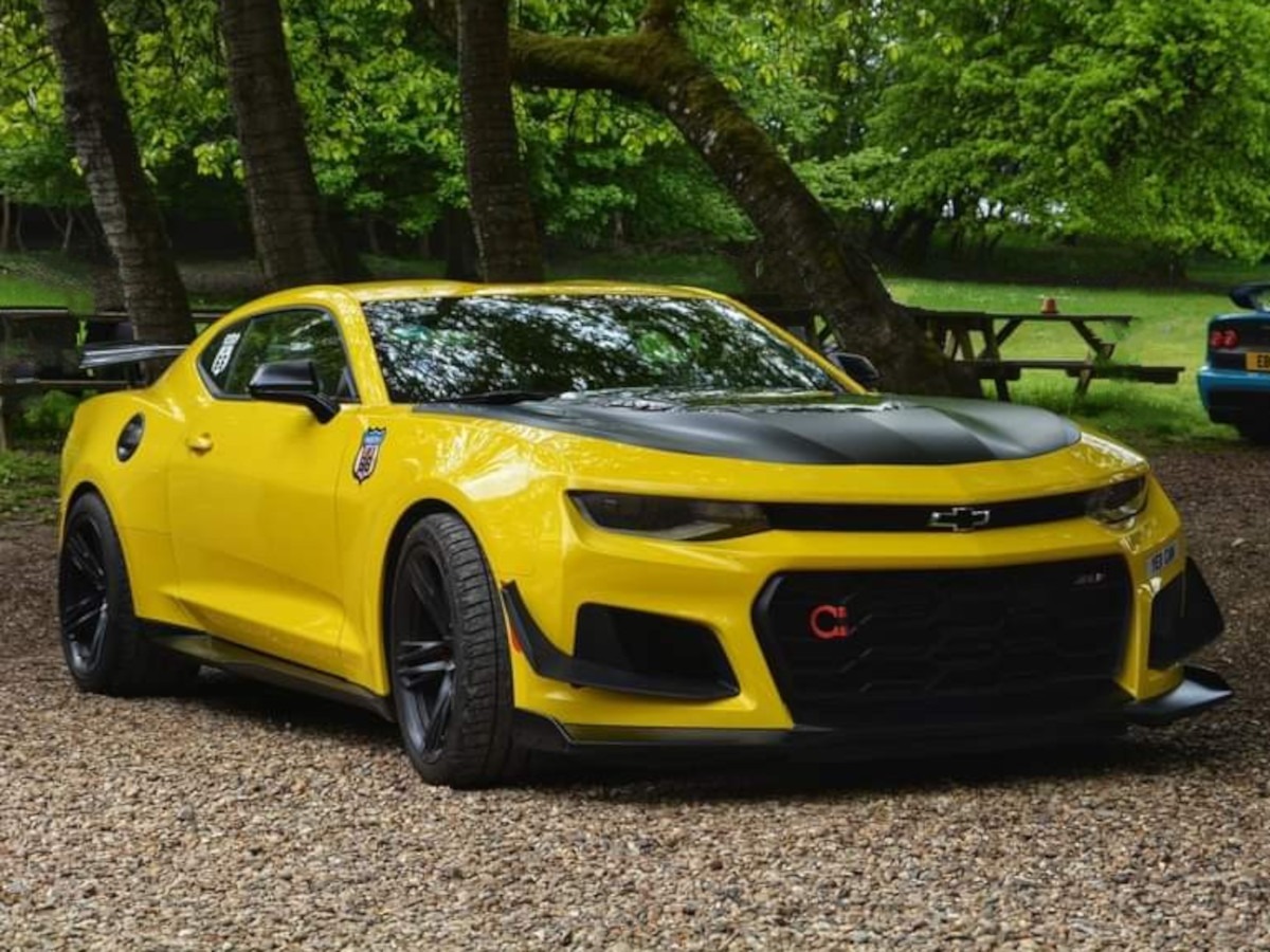 2018 Chevrolet Camaro Image 1